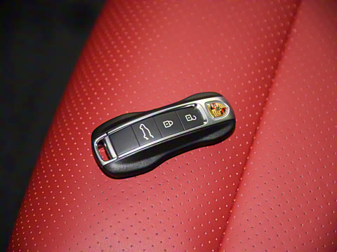 2025�� Cayenne E-Hybrid 2.0T