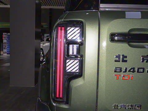 2024�� 2.0D ȫ�µ���Ӣ�۴�Խ��