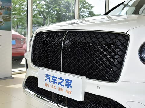 2026�� 4.0T V8 ������