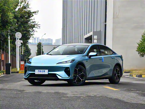 2025�� 230UltraǬ���Ǽ�ADS SE���̰�