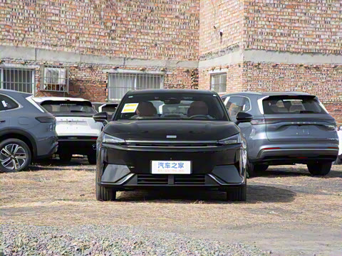 2025�� EM-i 140km ̽��+��