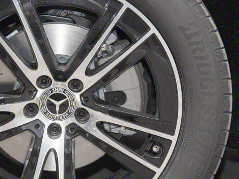 2025�� �Ŀ� GLC 260 L 4MATIC ������