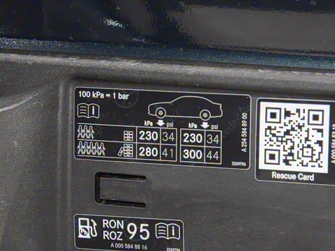 2025�� �Ŀ� GLC 260 L 4MATIC ������