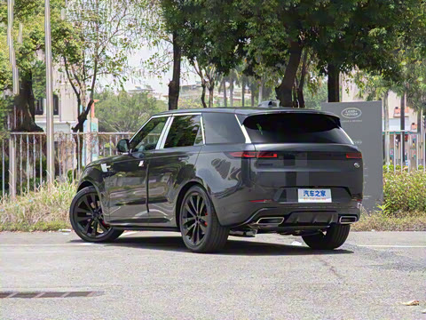 2025�� 400PS Dynamic HSE