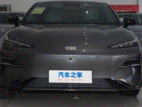 2025�� 700km Զ���Ǽݰ�