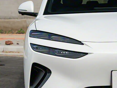 2025�� EV 605�캽Pro��