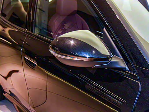 2023�� 3.0T Trofeo