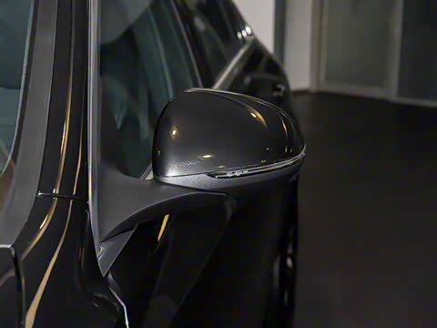 2025�� �Ŀ� C 260 L �˶���