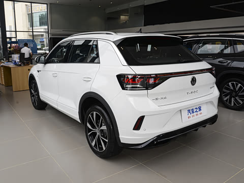 2025�� �Ŀ�� 300TSI DSG���������