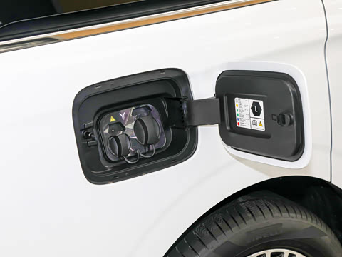 2025�� PHEV ����׿Խ������