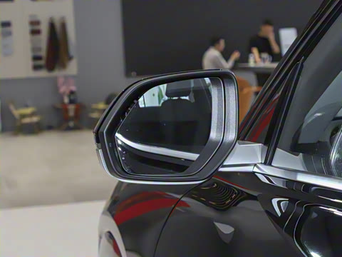 2025�� 40 TFSI quattro ����� ������װ 7��