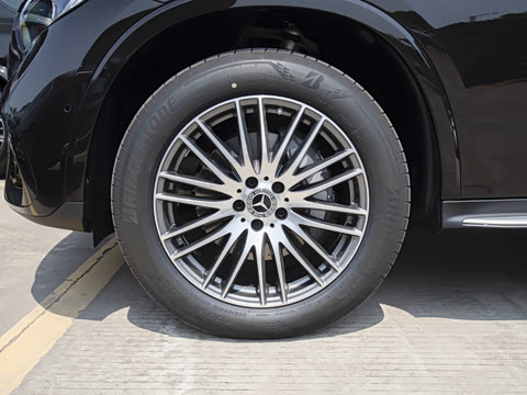 2025�� �Ŀ� GLC 300 L 4MATIC ������ 5��