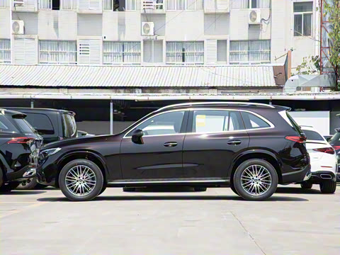 2025�� �Ŀ� GLC 300 L 4MATIC ������ 5��