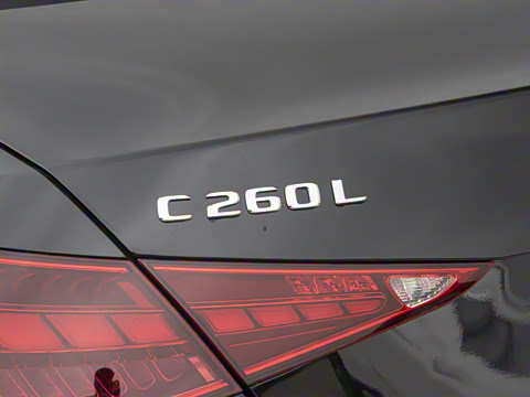 2025�� �Ŀ� C 260 L �˶���