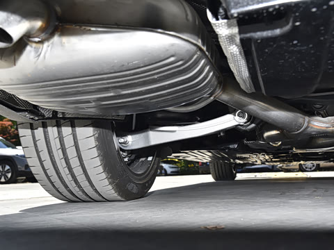 2025�� �Ŀ� C 350 eL