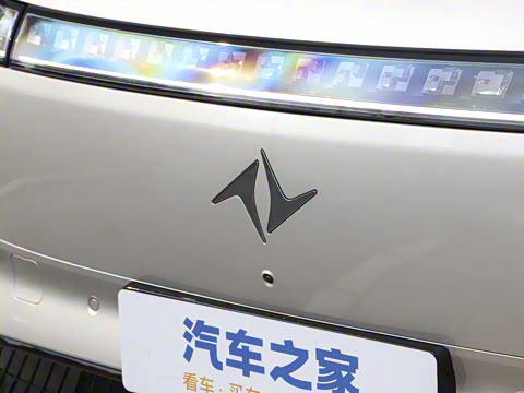 2025�� 210Ultra���̰� 6��