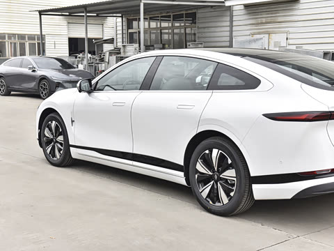 2025�� ��������� 525������