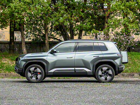 2025�� 501KM ����Ultra��