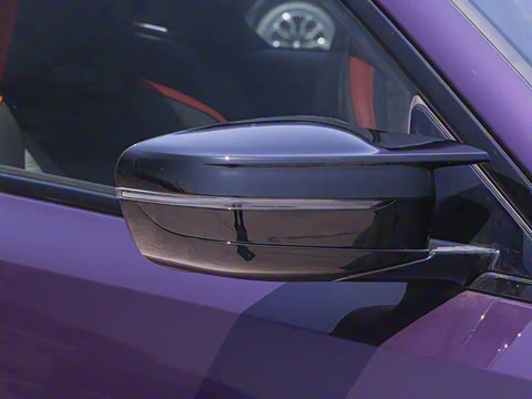 2025�� M240i xDrive