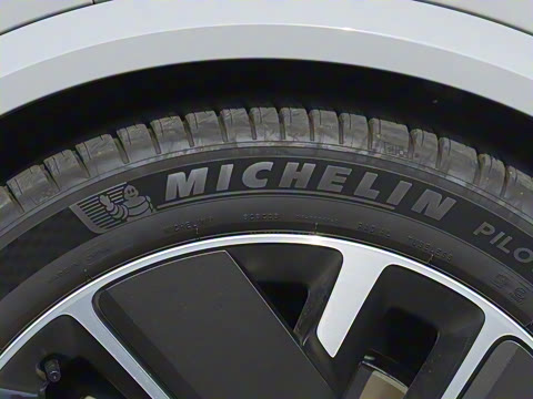 2025�� Ultra ���ܻ��°�