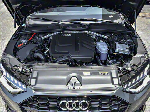 2025�� 200���������� 40 TFSI ����������