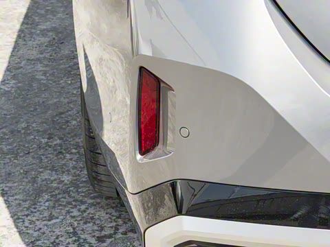 2025�� 530Li ������ M�˶���װ