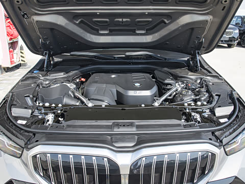 2025�� 530Li ������ M�˶���װ