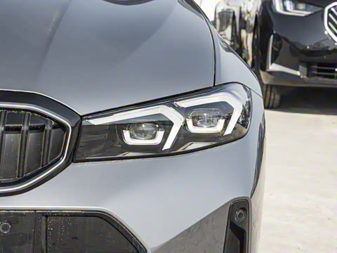 2025�� 330i M�˶���ҹ��װ