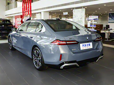 2025�� 530Li xDrive M�˶���װ