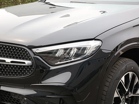 2024�� GLC 260 L 4MATIC ������ 7��