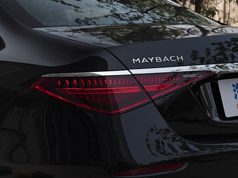 2025�� �Ŀ� S 480 4MATIC