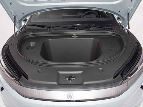 2025�� EV 545KM׿Խ��