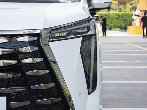 2025�� Ǭ��ϵ�� Ultra ͷ�Ȳ�