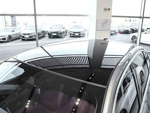 2025�� 525Li M�˶���װ