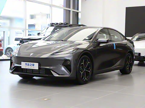 2025�� 300Ultra  �����Ǽ�AD PRO���̰�