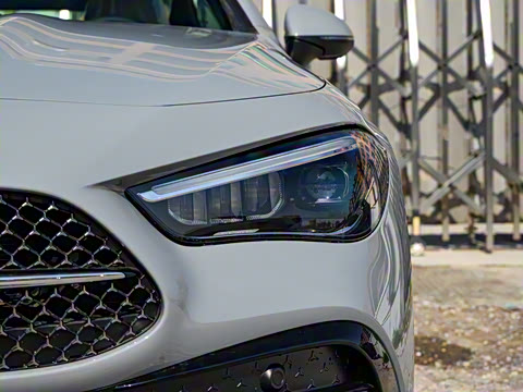 2025�� CLE 260 ������ܳ�