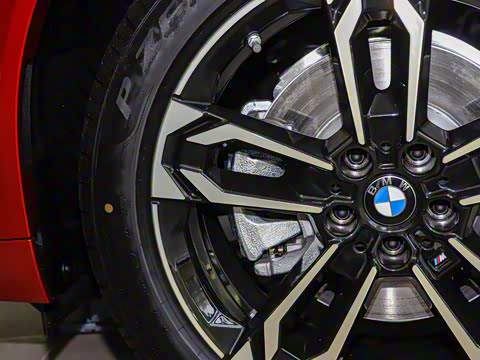 2024�� xDrive25i M�˶���ҹ��װ