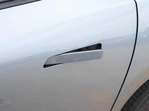 2025�� ���� 550AirѲ����