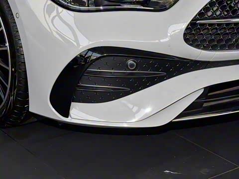 2025�� CLE 300 4MATIC �����ͽ��ܳ�