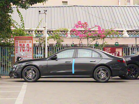 2025�� �Ŀ� E 300 ʱ�����˶���