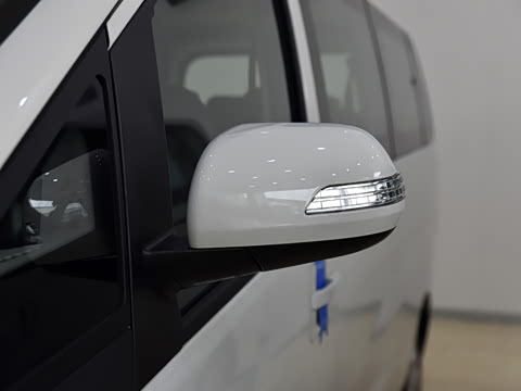 2023�� PLUS 1.8L 7/8�����˰�CNG