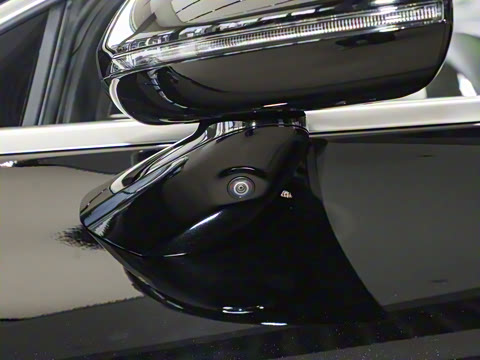 2025�� 705km Max