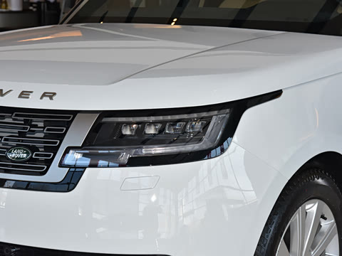 2025�� 3.0 L6 360PS ʢ����