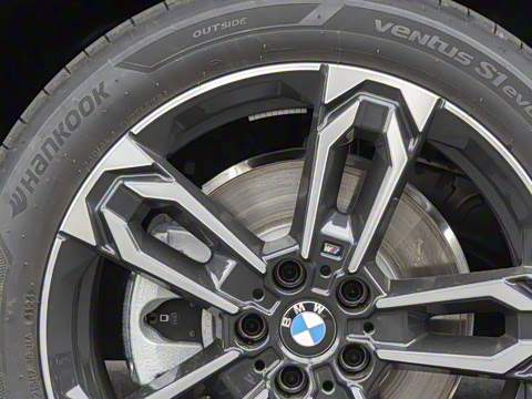 2024�� sDrive25Li M�˶���װ