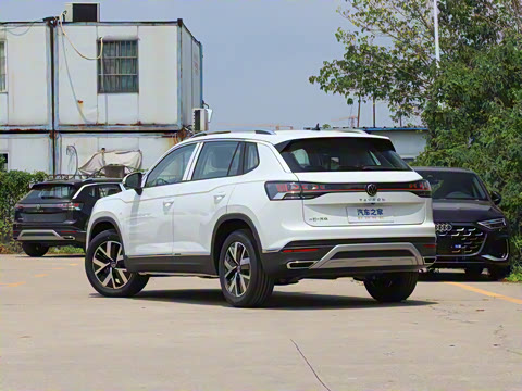 2025�� �Ŀ� ������ 300TSI