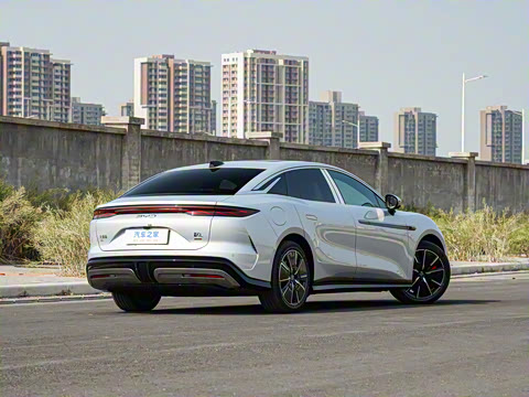 2025�� EV 701KM�����״�������