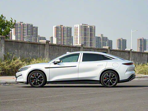 2025�� EV 701KM�����״�������