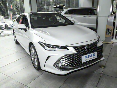 2024�� ˫�� 2.5L XLE����