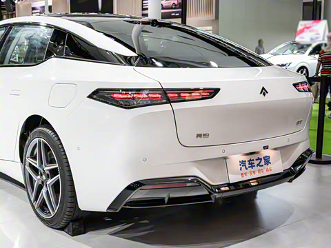 2025�� 630 Max��