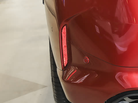 2025�� M240i xDrive